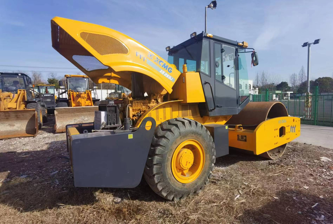 XCMG XS263J - Kompaktorius: foto 3 XCMG XS263J - Kompaktorius: foto 3