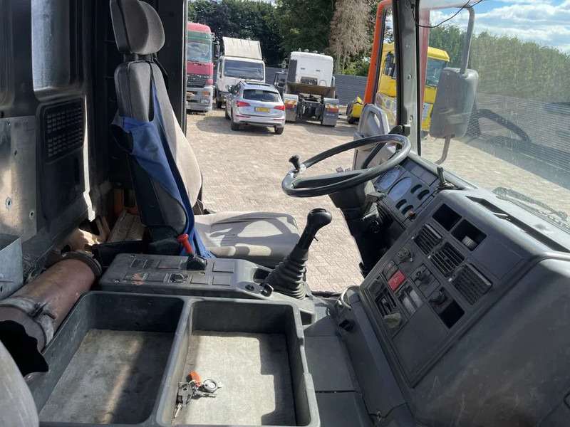 Iveco Eurotrakker 340 E34 lizingą Iveco Eurotrakker 340 E34: foto 13