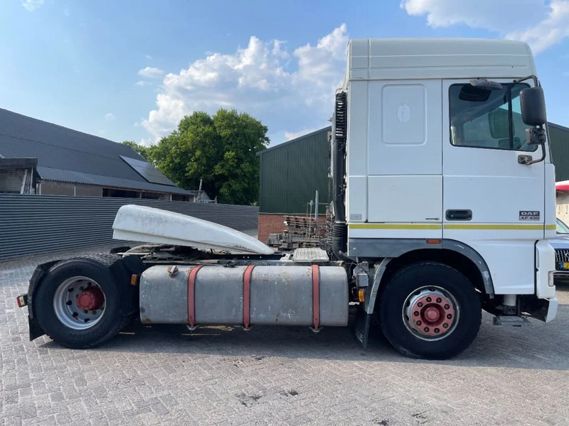 DAF XF 95.430 Tractor unit - Vilkikas: foto 4 DAF XF 95.430 Tractor unit - Vilkikas: foto 4