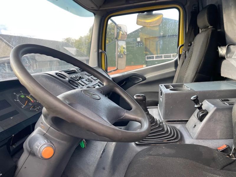 Mercedes-Benz Axor 1843 Tractor unit lizingą Mercedes-Benz Axor 1843 Tractor unit: foto 10 Mercedes-Benz Axor 1843 Tractor unit lizingą Mercedes-Benz Axor 1843 Tractor unit: foto 10