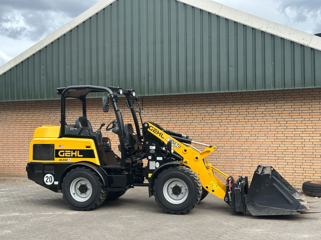 Gehl AL550 - Ratinis krautuvas: foto 4 Gehl AL550 - Ratinis krautuvas: foto 4