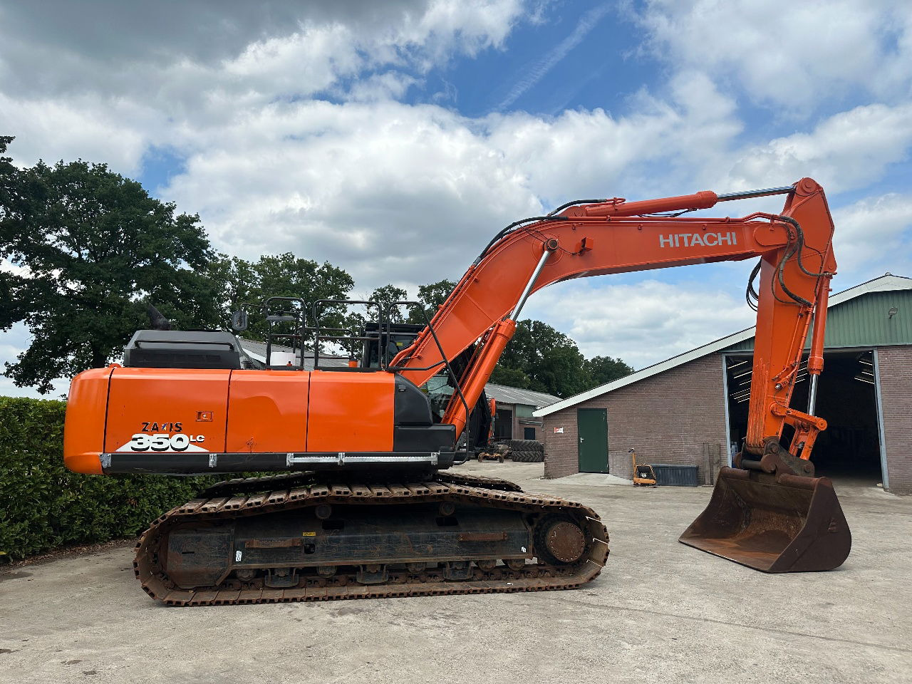 Hitachi ZX350LC-6 - Vikšrinis ekskavatorius: foto 5 Hitachi ZX350LC-6 - Vikšrinis ekskavatorius: foto 5