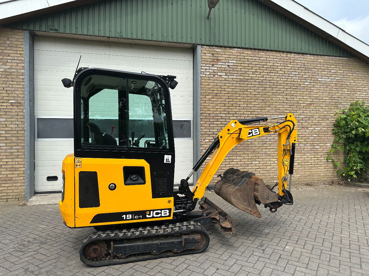 JCB 19 c1 - Mini ekskavatorius: foto 4 JCB 19 c1 - Mini ekskavatorius: foto 4