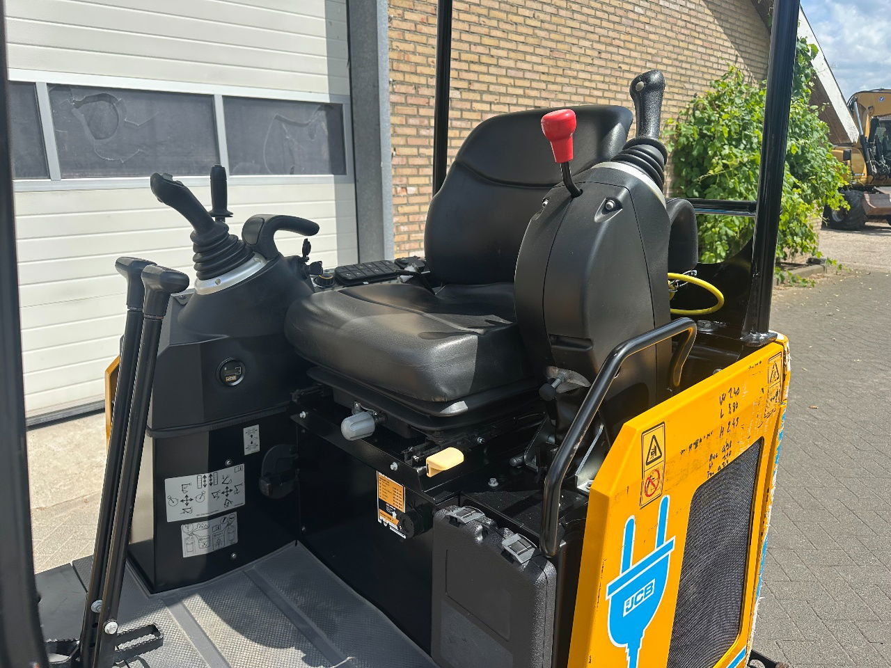 JCB 19c-1 E 100 elektrisch - Mini ekskavatorius: foto 5 JCB 19c-1 E 100 elektrisch - Mini ekskavatorius: foto 5