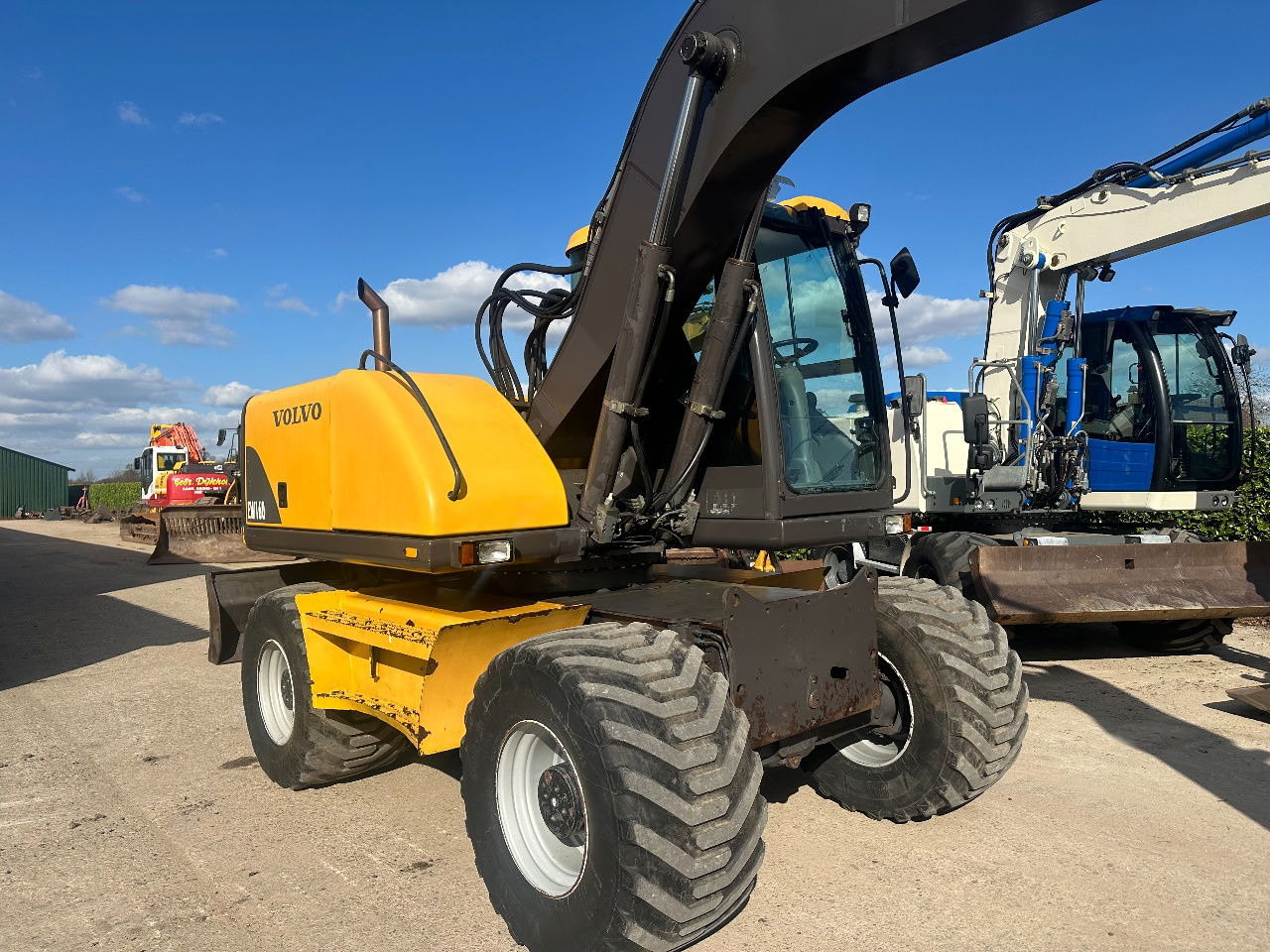 Ratinis ekskavatorius Volvo EW160: foto 7