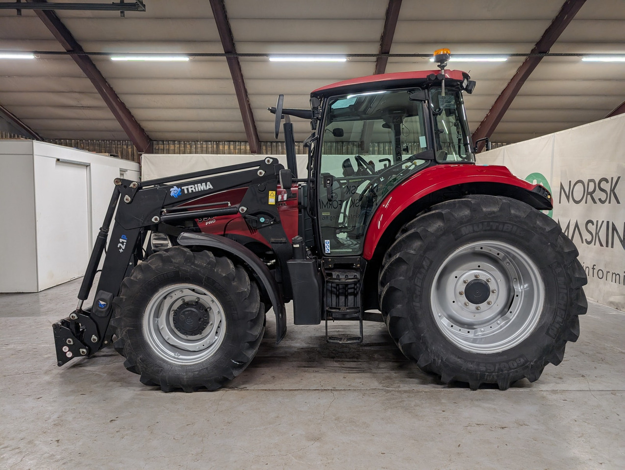 CASE IH Farmall 95U PRO #Står i Tromsø - Traktorius: foto 2 CASE IH Farmall 95U PRO #Står i Tromsø - Traktorius: foto 2
