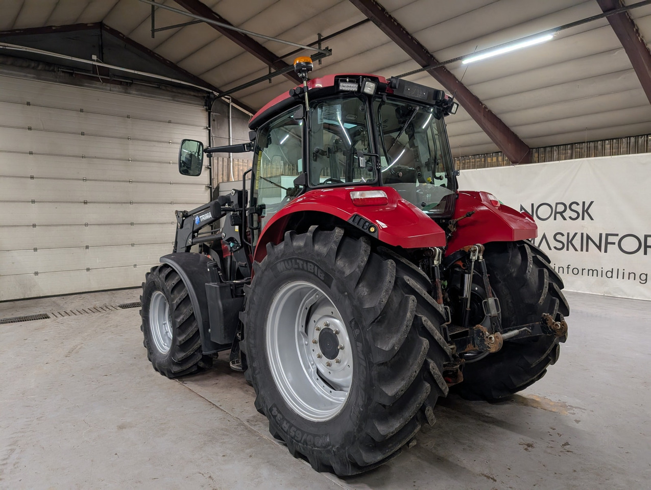 CASE IH Farmall 95U PRO #Står i Tromsø - Traktorius: foto 3 CASE IH Farmall 95U PRO #Står i Tromsø - Traktorius: foto 3