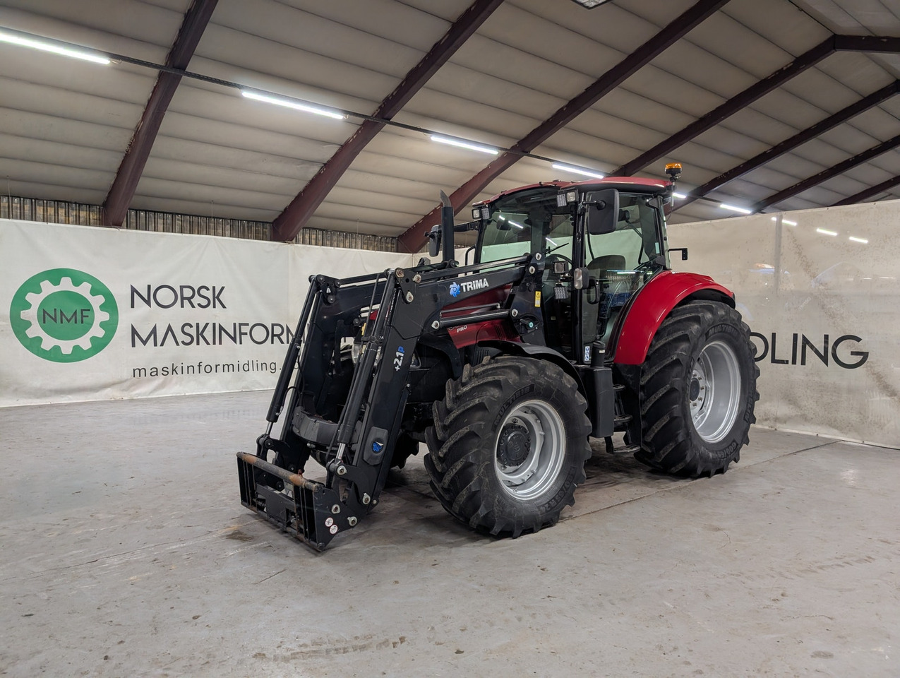 CASE IH Farmall 95U PRO #Står i Tromsø - Traktorius: foto 1 CASE IH Farmall 95U PRO #Står i Tromsø - Traktorius: foto 1
