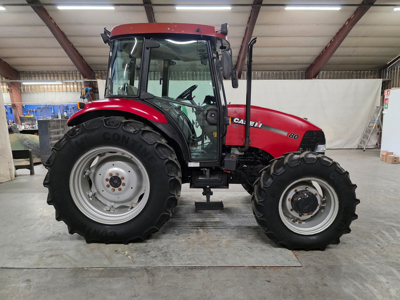 CASE IH JX80 - Traktorius: foto 5 CASE IH JX80 - Traktorius: foto 5
