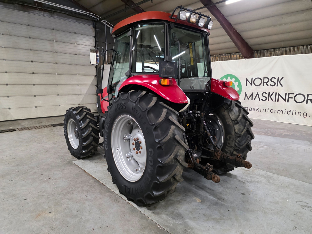 CASE IH JX80 - Traktorius: foto 3 CASE IH JX80 - Traktorius: foto 3
