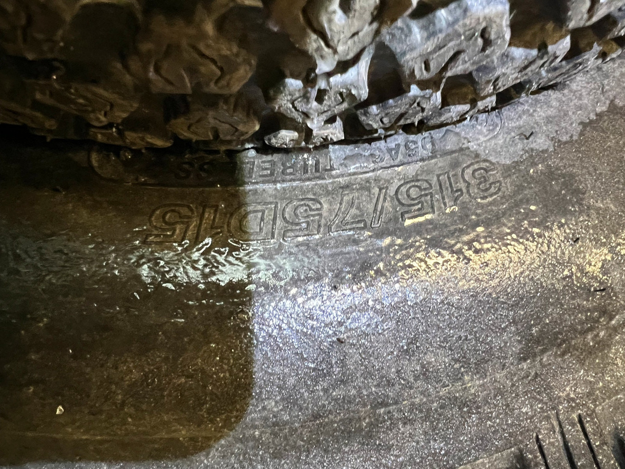 Dekk passer Massey Ferguson 1525 - Ratas - Žemės ūkio technika: foto 4 Dekk passer Massey Ferguson 1525 - Ratas - Žemės ūkio technika: foto 4