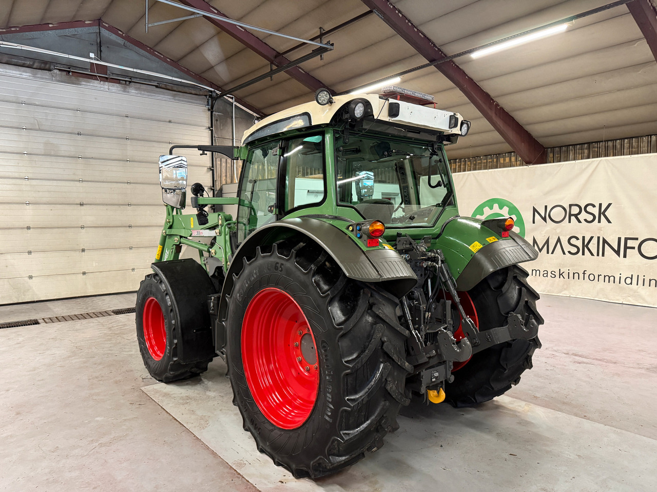 Fendt 211 Vario TMS - Traktorius: foto 3 Fendt 211 Vario TMS - Traktorius: foto 3