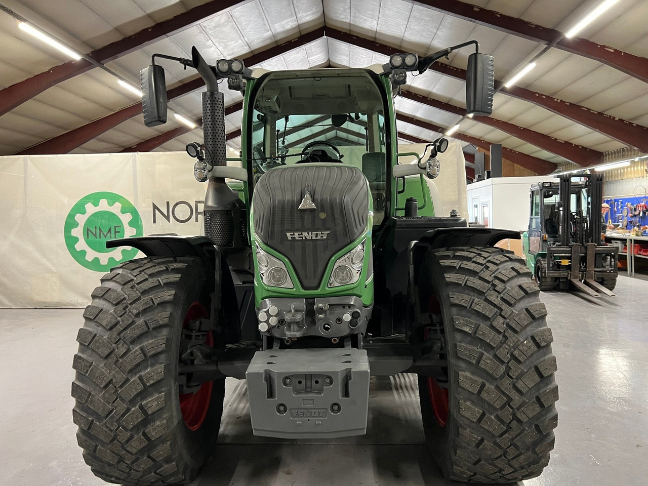 Fendt 724 Vario #TAR INNBYTTE# KAN LEVERES MED ANDRE DEKK# - Traktorius: foto 4 Fendt 724 Vario #TAR INNBYTTE# KAN LEVERES MED ANDRE DEKK# - Traktorius: foto 4