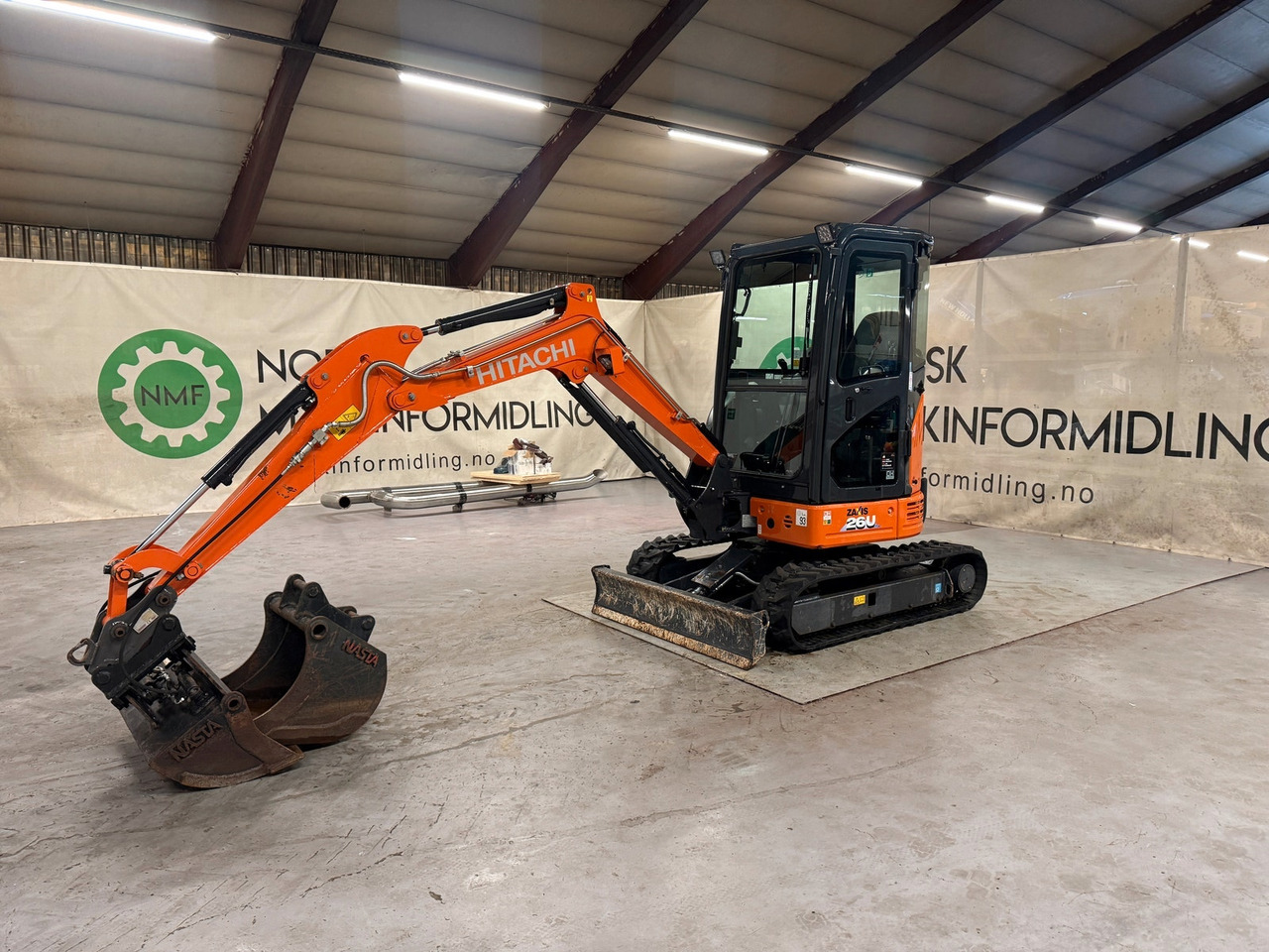 Hitachi ZX26U-6 - Mini ekskavatorius: foto 1 Hitachi ZX26U-6 - Mini ekskavatorius: foto 1