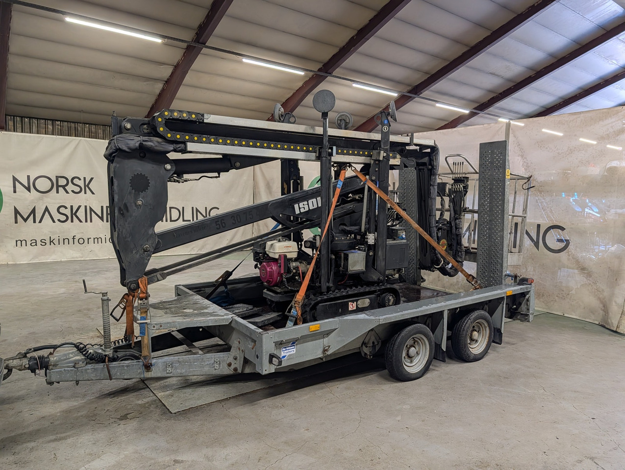 Isoli Easylift R160 på henger - Vikšrinis keltuvas: foto 1 Isoli Easylift R160 på henger - Vikšrinis keltuvas: foto 1