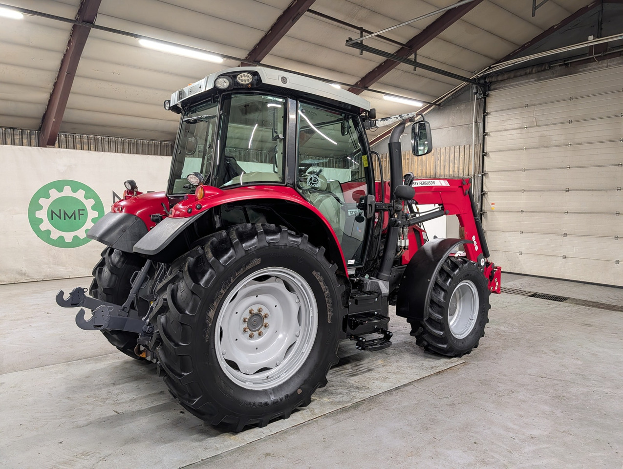 Massey Ferguson 5712SL - Traktorius: foto 5 Massey Ferguson 5712SL - Traktorius: foto 5