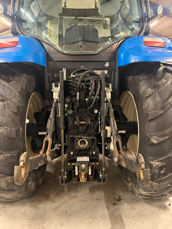 New Holland T6.140 EC - Traktorius: foto 4 New Holland T6.140 EC - Traktorius: foto 4