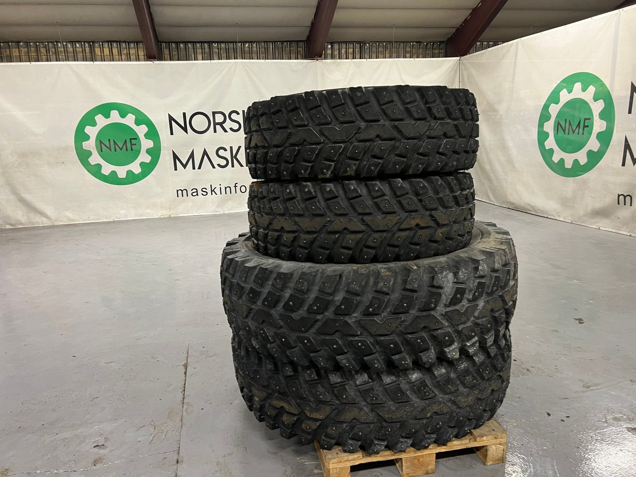 TRI 2 Dekk, TRI 2 DEKK MED PIGG - Ratas - Žemės ūkio technika: foto 1 TRI 2 Dekk, TRI 2 DEKK MED PIGG - Ratas - Žemės ūkio technika: foto 1