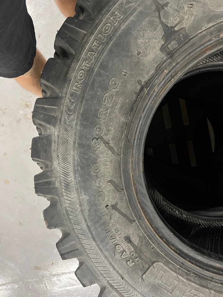 TRI 2 Dekk, TRI 2 DEKK MED PIGG - Ratas - Žemės ūkio technika: foto 4 TRI 2 Dekk, TRI 2 DEKK MED PIGG - Ratas - Žemės ūkio technika: foto 4