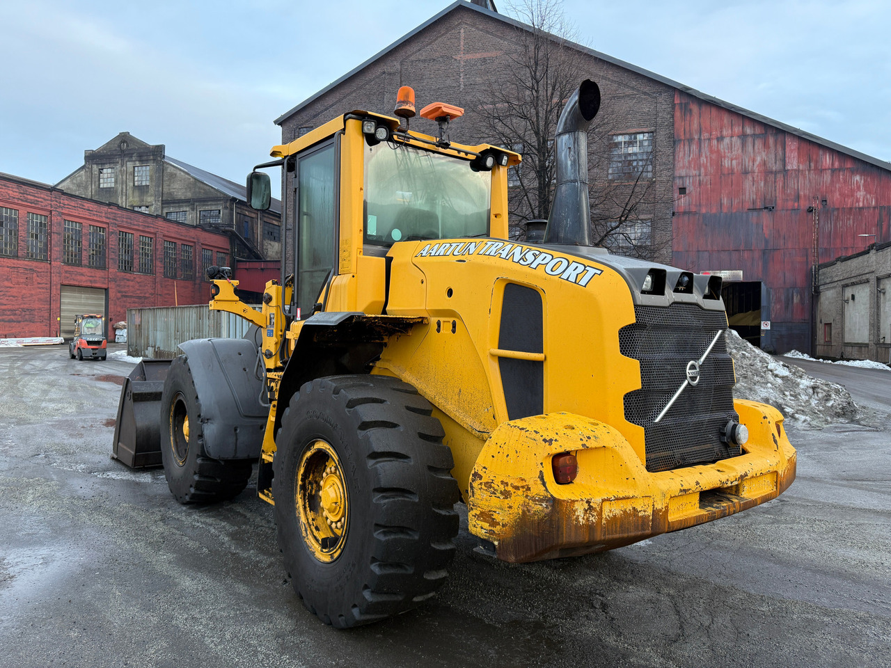 Volvo L70G - Ratinis krautuvas: foto 3 Volvo L70G - Ratinis krautuvas: foto 3