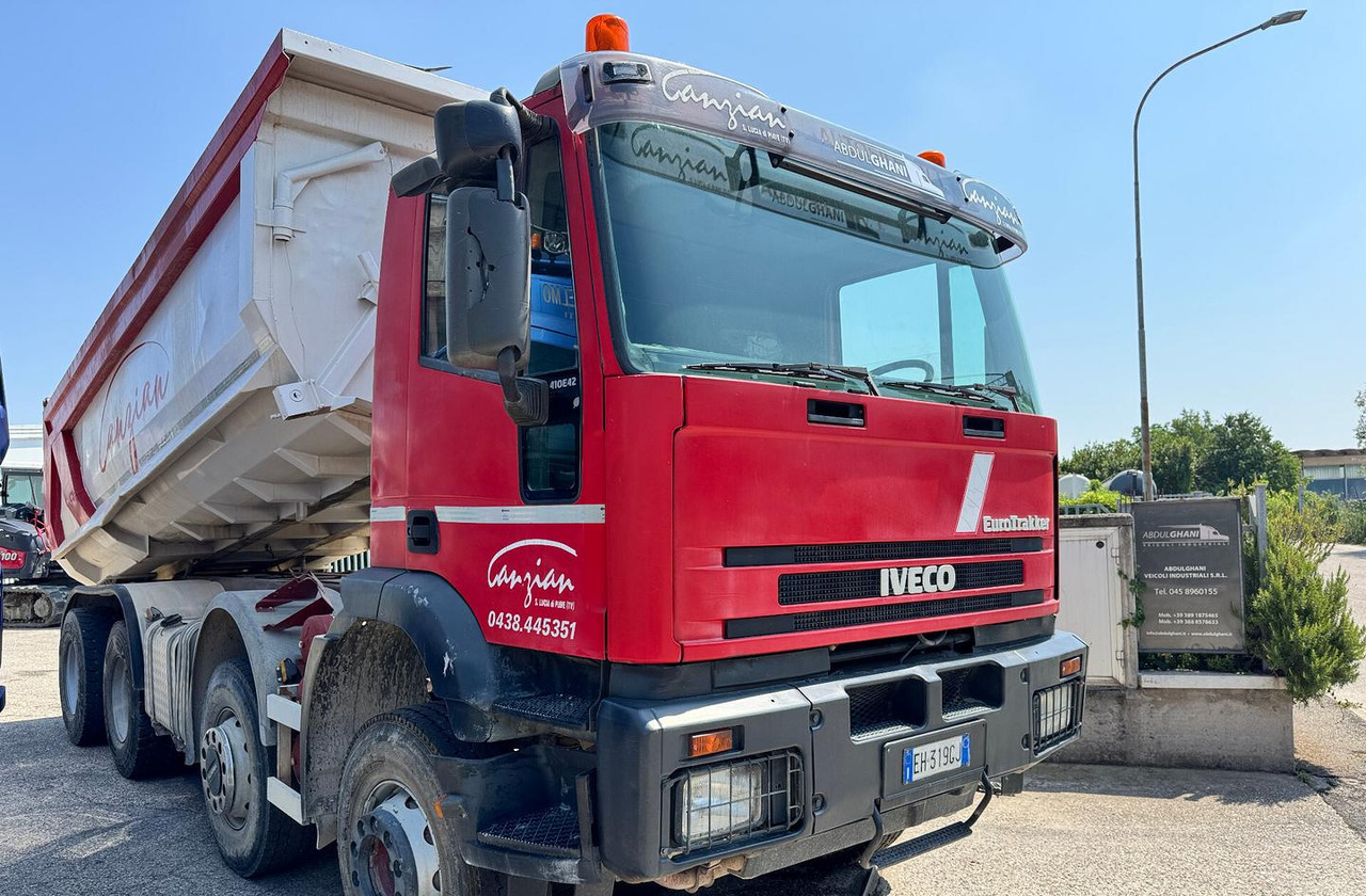 IVECO TRAKKER 420 - 8X4 - Savivartis sunkvežimis: foto 1 IVECO TRAKKER 420 - 8X4 - Savivartis sunkvežimis: foto 1