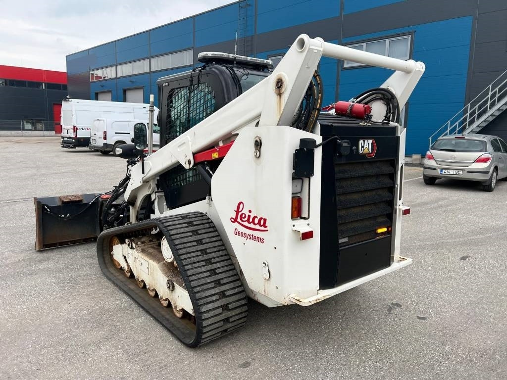 CAT 289D3 with blade and Leica ready - LIKE NEW - Vikšrinis krautuvas: foto 3 CAT 289D3 with blade and Leica ready - LIKE NEW - Vikšrinis krautuvas: foto 3