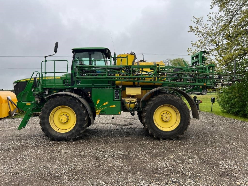 John Deere R4040i - Savaeigis purkštuvas: foto 5 John Deere R4040i - Savaeigis purkštuvas: foto 5