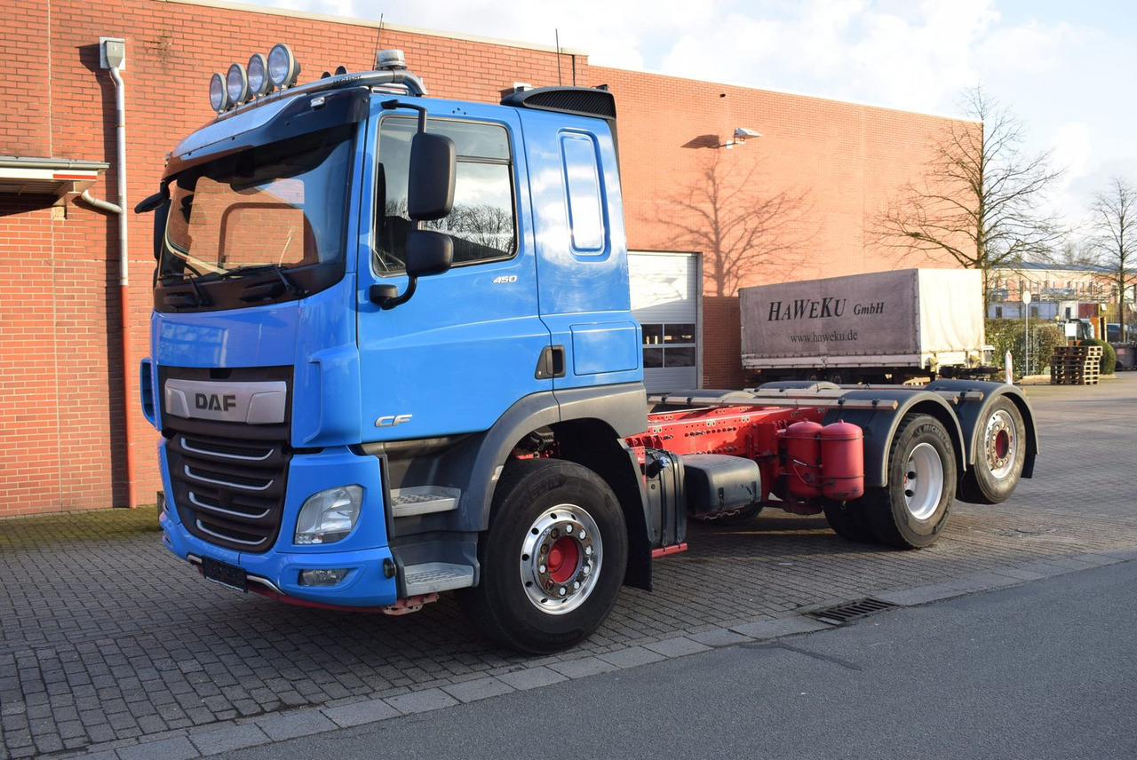 DAF CF 450 6x2 Fahrgestell Klima Navi Lift Retarder - Važiuoklės sunkvežimis: foto 2 DAF CF 450 6x2 Fahrgestell Klima Navi Lift Retarder - Važiuoklės sunkvežimis: foto 2