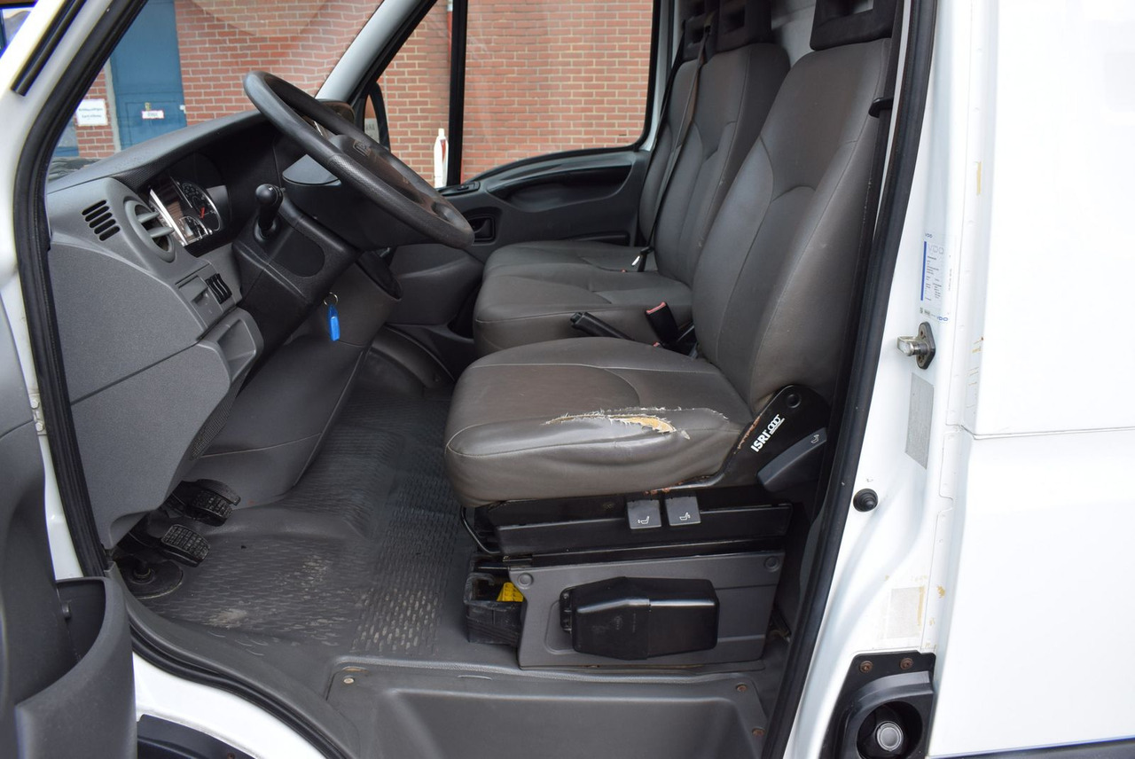 Krovininis mikroautobusas Iveco  Daily 35 S 14L2H2 AHK Regale Standheizung: foto 22
