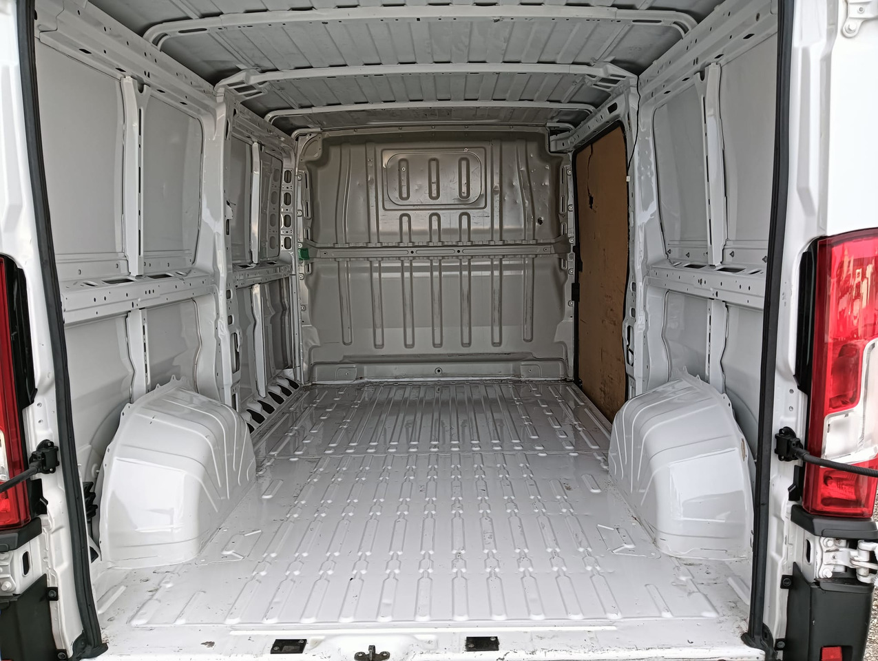 Mažas furgonas FIAT DUCATO FURGON BLASZAK L2H1 NR 823: foto 9