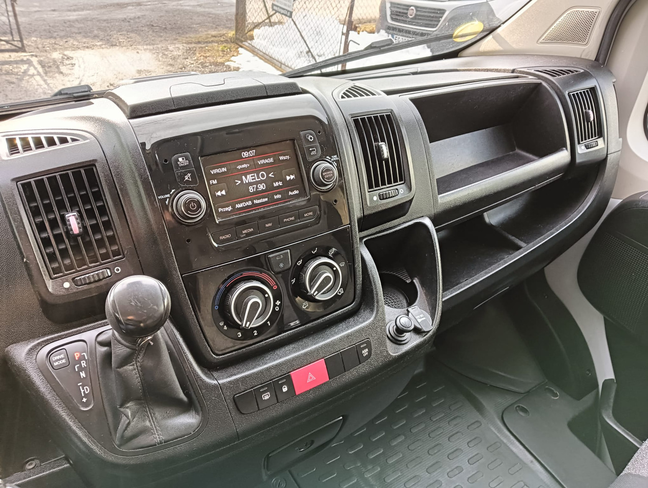 Mažas furgonas FIAT DUCATO FURGON BLASZAK L2H1 NR 823: foto 16