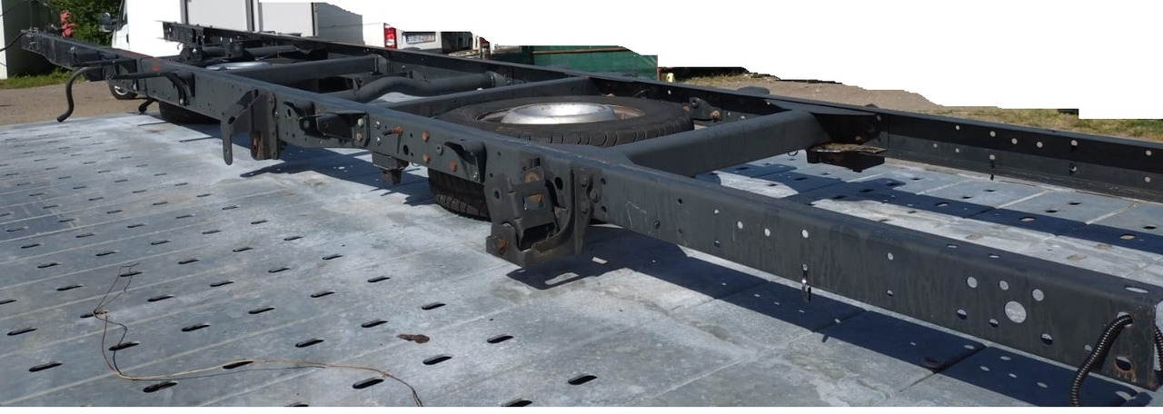 GOŁA RAMA IVECO DAILY 35S11 NR 725/095 - Rėmas/ Važiuoklė - Komercinis automobilis: foto 5 GOŁA RAMA IVECO DAILY 35S11 NR 725/095 - Rėmas/ Važiuoklė - Komercinis automobilis: foto 5