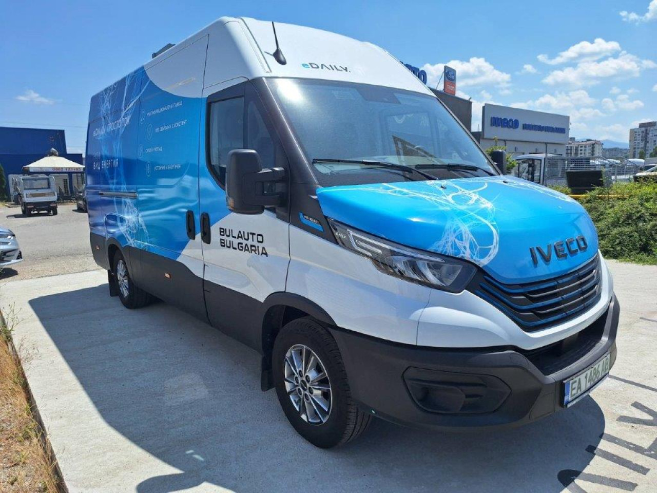 IVECO 35S14E/P - Krovininis mikroautobusas, Elektrinis furgonas: foto 4 IVECO 35S14E/P - Krovininis mikroautobusas, Elektrinis furgonas: foto 4