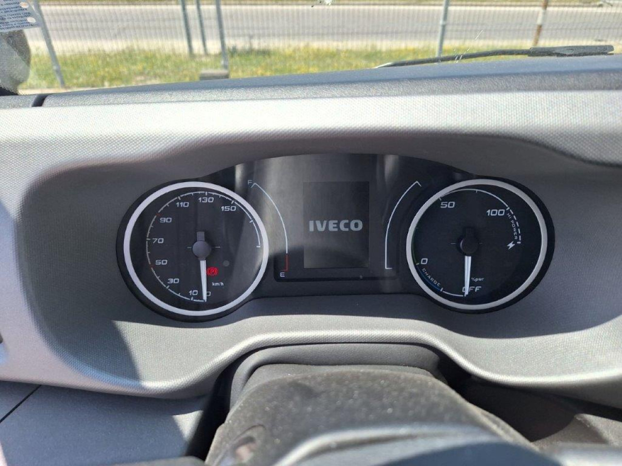 IVECO 35S14E/P - Krovininis mikroautobusas, Elektrinis furgonas: foto 3 IVECO 35S14E/P - Krovininis mikroautobusas, Elektrinis furgonas: foto 3