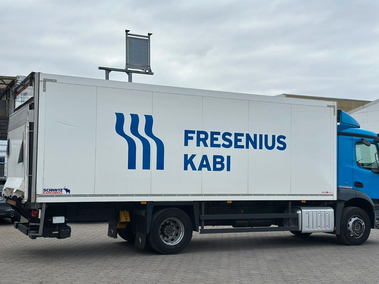 Mercedes-Benz Antos 1830+Isolierkoffer - Furgonas sunkvežimis: foto 4 Mercedes-Benz Antos 1830+Isolierkoffer - Furgonas sunkvežimis: foto 4