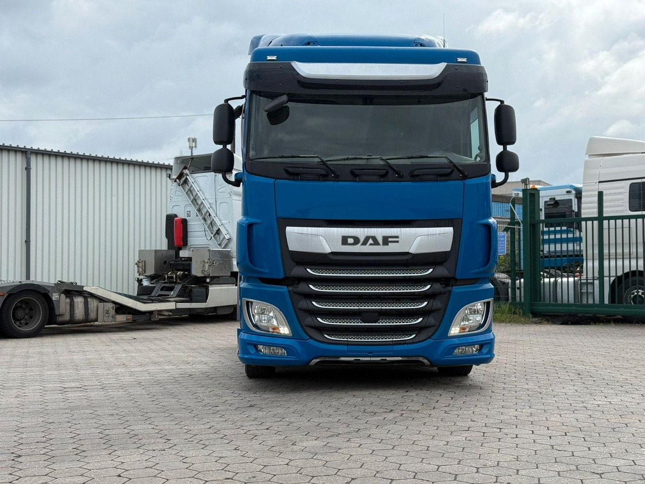 DAF XF 480 Low +Retarter+2xTank - Vilkikas: foto 2 DAF XF 480 Low +Retarter+2xTank - Vilkikas: foto 2