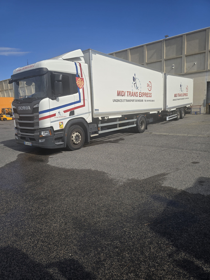 SCANIA R 450 - Konteineris-vežimus/ Sukeisti kūną sunkvežimis: foto 3 SCANIA R 450 - Konteineris-vežimus/ Sukeisti kūną sunkvežimis: foto 3