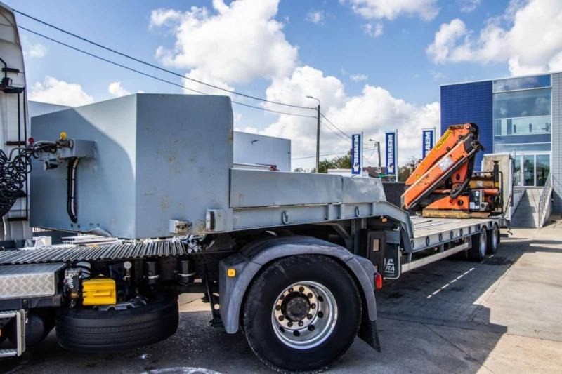 Castera CRANE/KRAN/GRUE-PALFINGER 22002 (2xHydr.) - Žemo profilio platforma puspriekabė: foto 3 Castera CRANE/KRAN/GRUE-PALFINGER 22002 (2xHydr.) - Žemo profilio platforma puspriekabė: foto 3