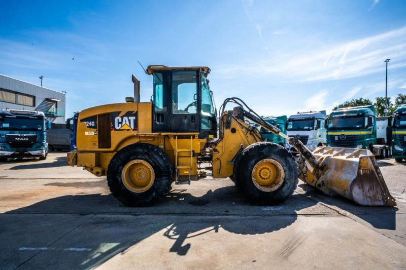Caterpillar CAT 924G // GODET 3m3 - Ratinis krautuvas: foto 3 Caterpillar CAT 924G // GODET 3m3 - Ratinis krautuvas: foto 3