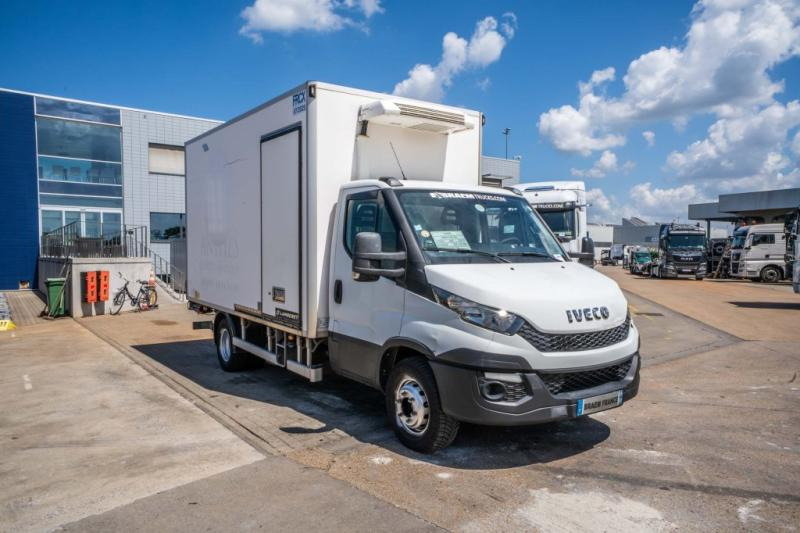 Iveco DAILY 70C150+TK+DHOLLANDIA 750KG - Furgonas šaldytuvas: foto 2 Iveco DAILY 70C150+TK+DHOLLANDIA 750KG - Furgonas šaldytuvas: foto 2