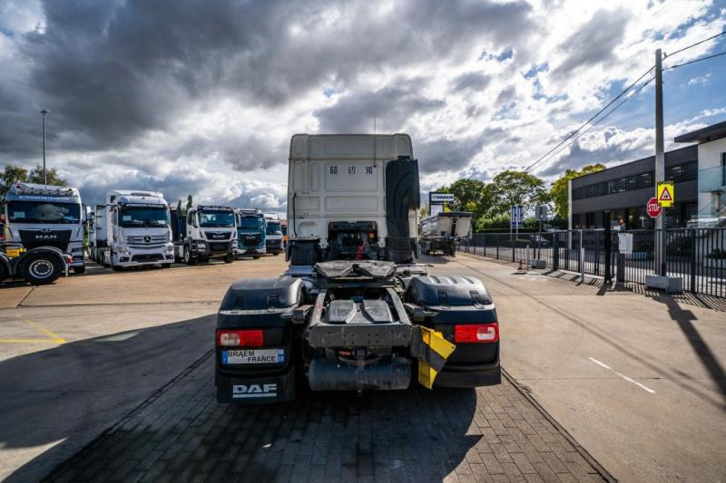 DAF XF 480 (50 T.)+ HYDRAULIQUE - Vilkikas: foto 4 DAF XF 480 (50 T.)+ HYDRAULIQUE - Vilkikas: foto 4