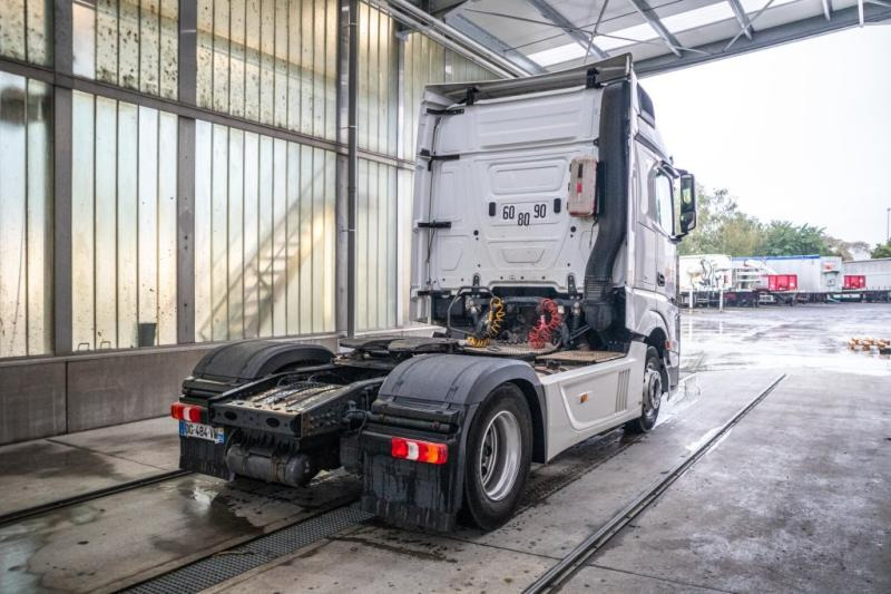Mercedes ACTROS 1845LS+E6+VOITH - Vilkikas: foto 3 Mercedes ACTROS 1845LS+E6+VOITH - Vilkikas: foto 3