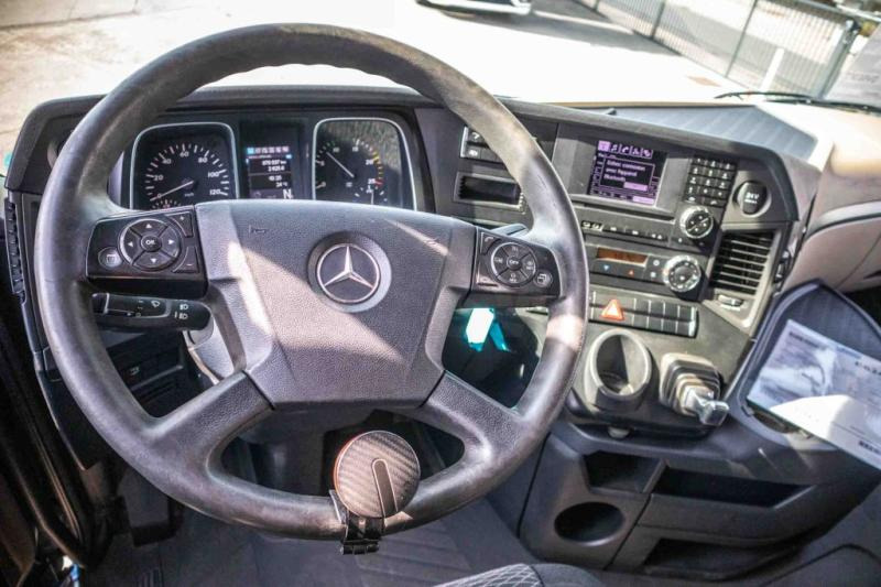Interior photo 2: Vilkikas Mercedes ACTROS 1848 LS