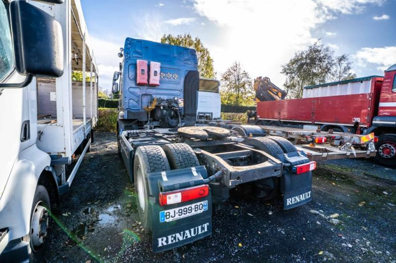 Renault PREMIUM 450 DXI+VOITH+ problème moteur - Vilkikas: foto 3 Renault PREMIUM 450 DXI+VOITH+ problème moteur - Vilkikas: foto 3