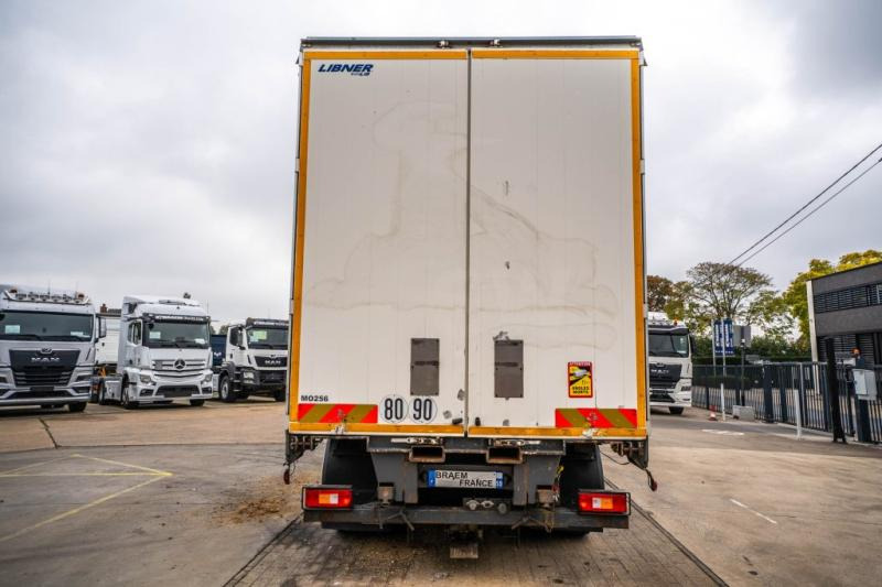 Volvo FH 13 460 -6x2 ( +E64419=AANHANGER) - Tentinis sunkvežimis: foto 5 Volvo FH 13 460 -6x2 ( +E64419=AANHANGER) - Tentinis sunkvežimis: foto 5