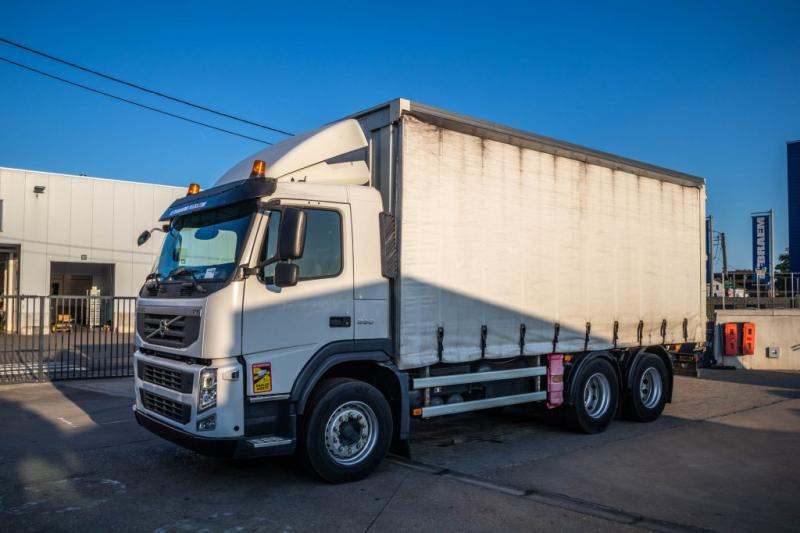 Volvo FM330-6X2+E5 (10pneus/tires) - Tentinis sunkvežimis: foto 1 Volvo FM330-6X2+E5 (10pneus/tires) - Tentinis sunkvežimis: foto 1
