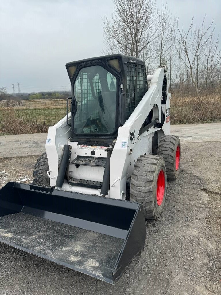 Bobcat S 300 - Mini krautuvas: foto 3 Bobcat S 300 - Mini krautuvas: foto 3