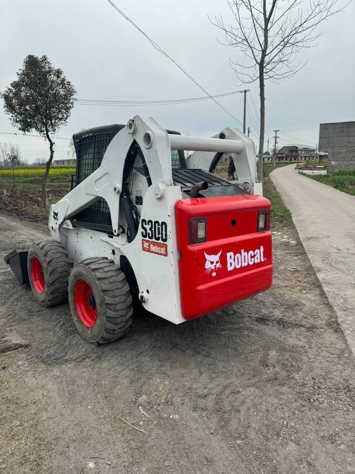 Bobcat S 300 - Mini krautuvas: foto 5 Bobcat S 300 - Mini krautuvas: foto 5