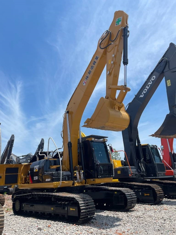 CAT 323D2 - Vikšrinis ekskavatorius: foto 4 CAT 323D2 - Vikšrinis ekskavatorius: foto 4