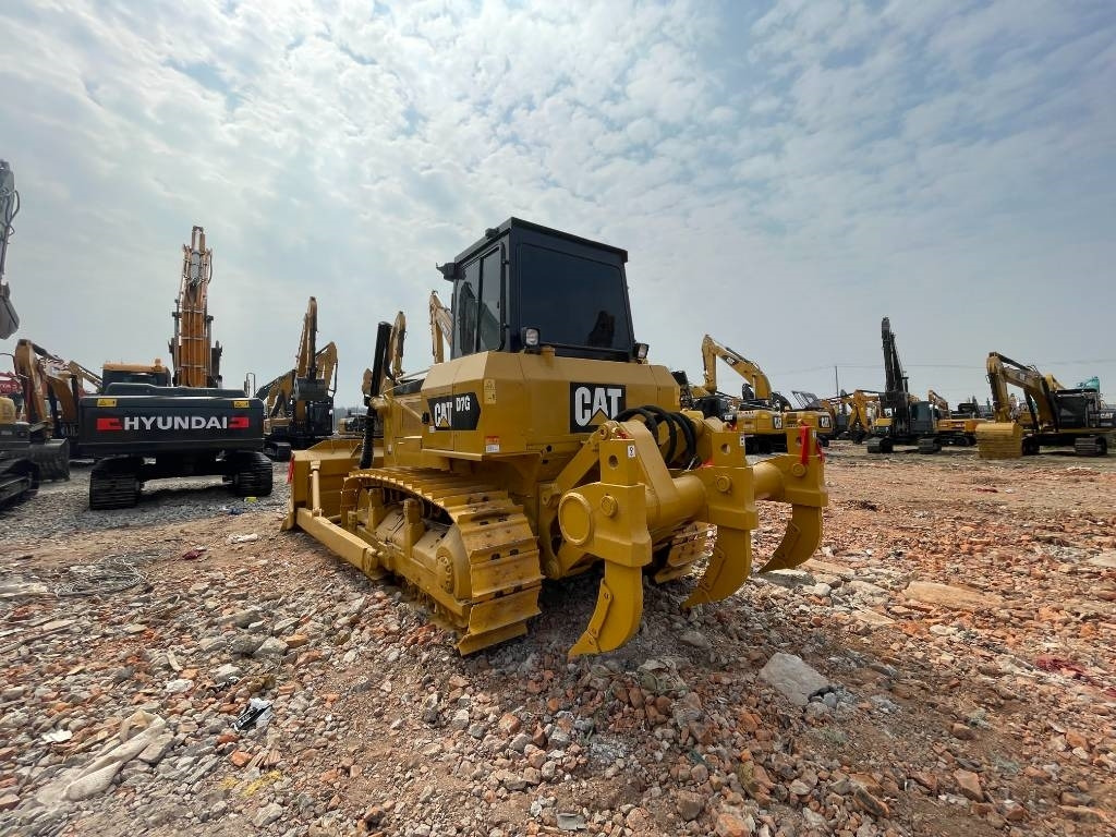 CAT D 7 G - Vikšrinis ekskavatorius: foto 3 CAT D 7 G - Vikšrinis ekskavatorius: foto 3